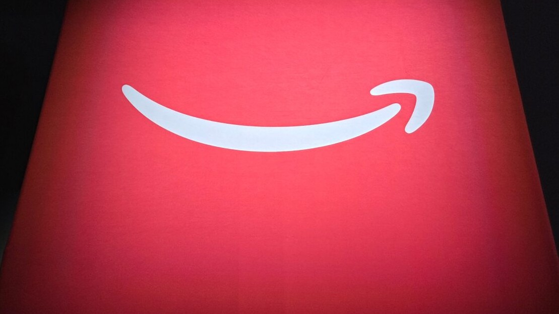 Imagem de capa do artigo: Funcionários da Amazon registram reclamação de direitos civis sobre investigação da empresa sobre depoimentos em data centers