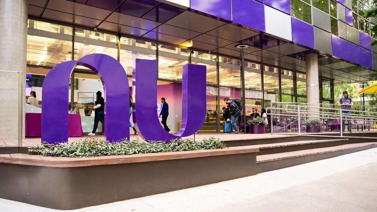 Imagem do artigo: Nubank compra banco para não ter que mudar de nome